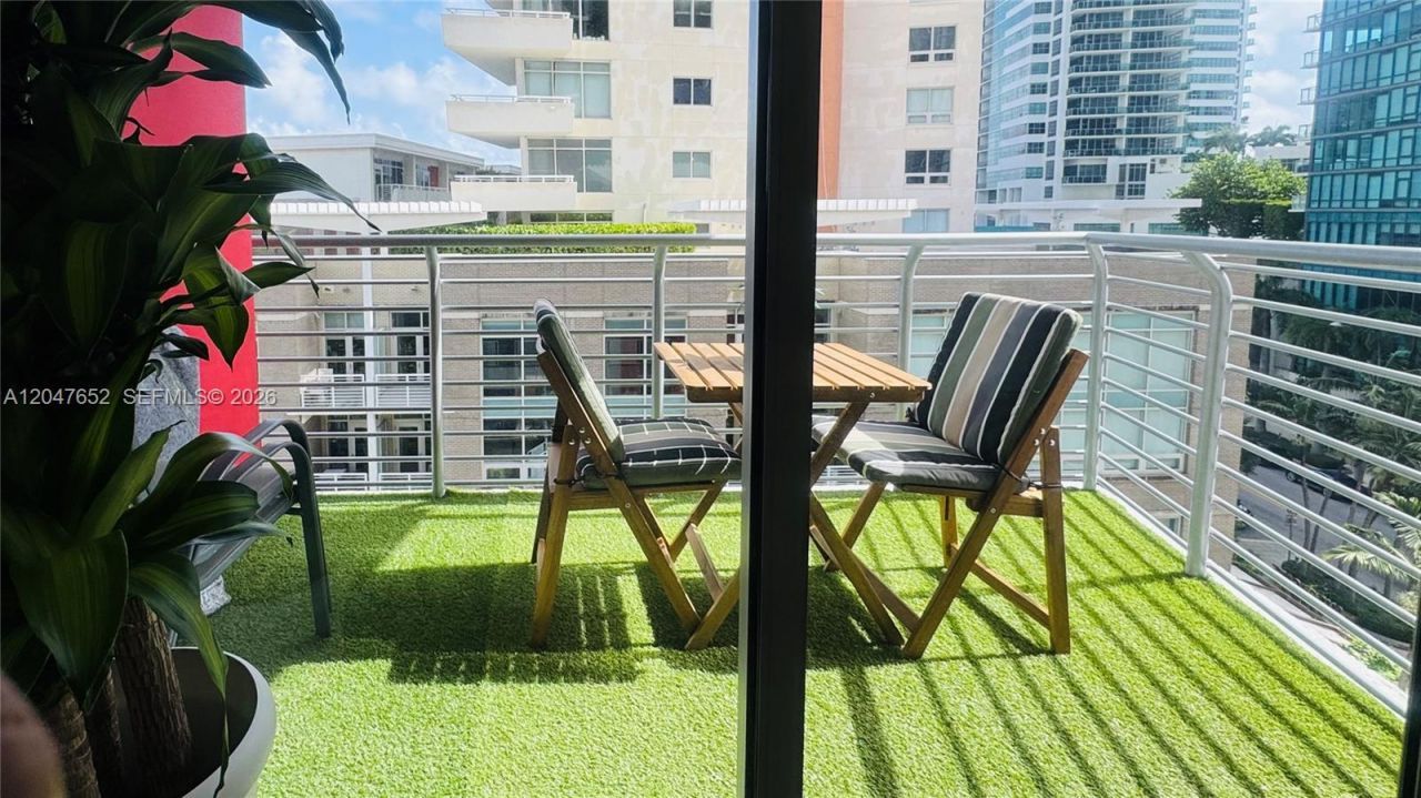 90 NE 32 St , Unit 613, Miami, FL 33137 Photo