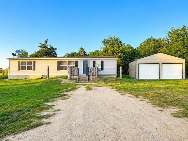 8883 County Road 2075, Powell, TX 75153