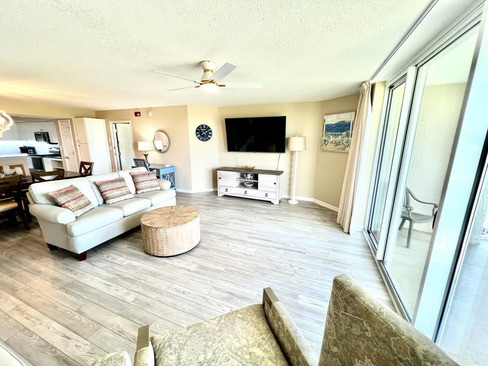 2151 Bridgeview Ct. Photo 12