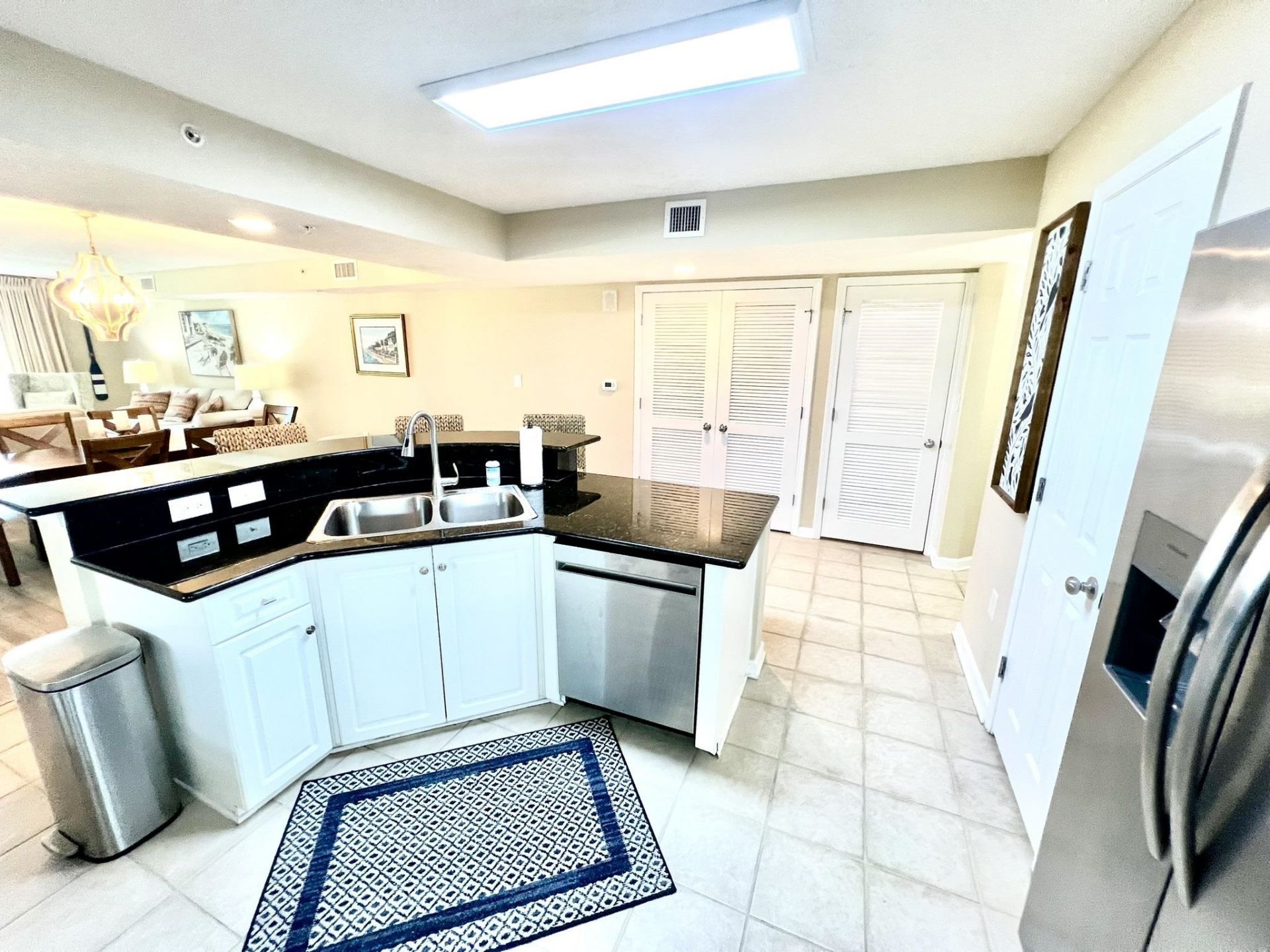 2151 Bridgeview Ct. Photo 6