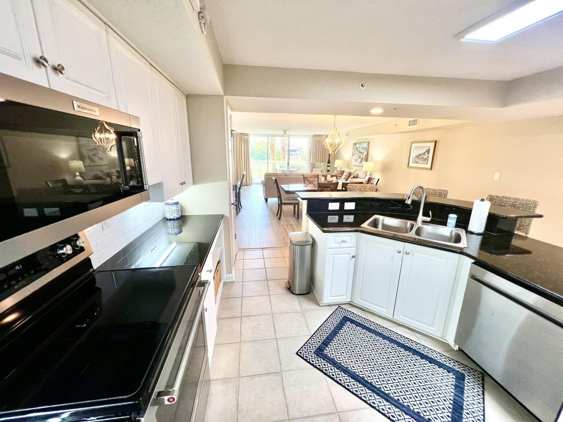 2151 Bridgeview Ct. Photo 7