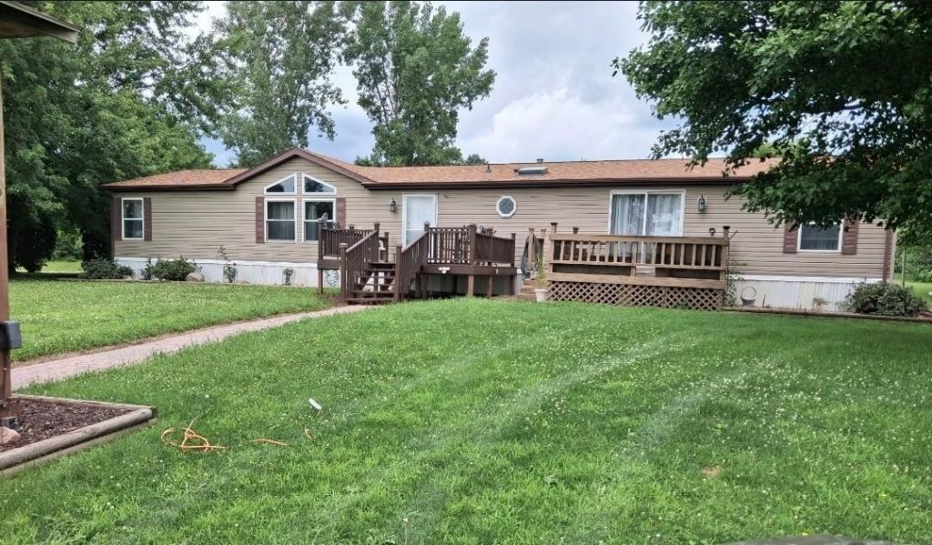 5124 Highway V37, Laporte City, IA 50651 Main Photo
