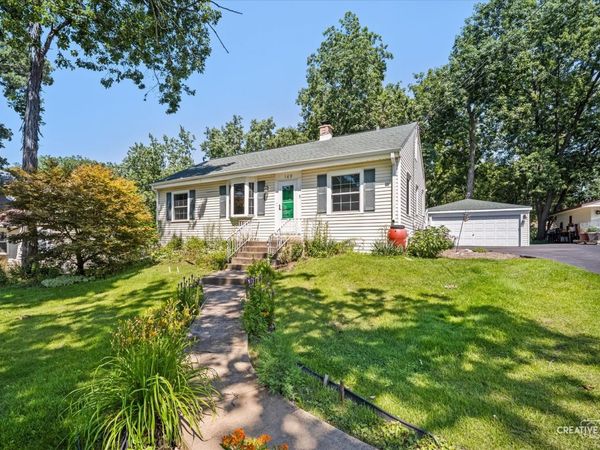 149 Edgebrook Road , Wood Dale, IL 60191