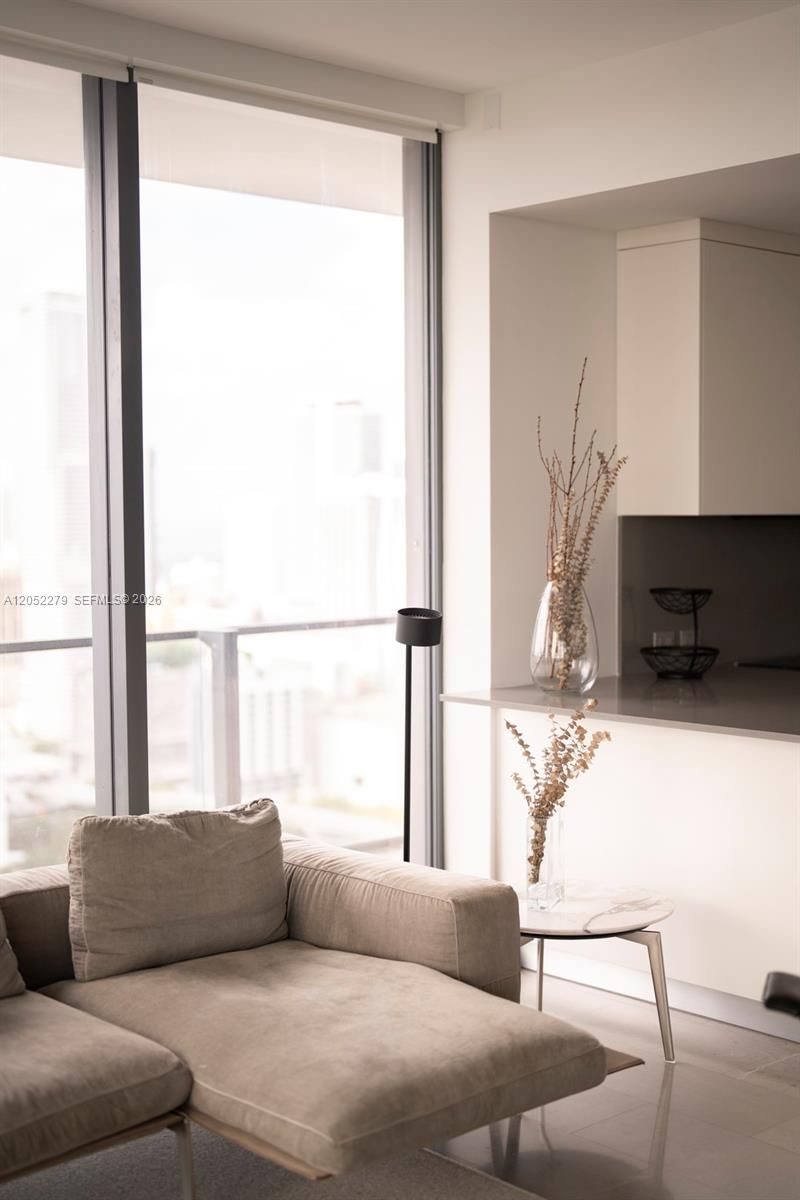 88 SW 7th St , Unit 2712, Miami, FL 33130 Photo