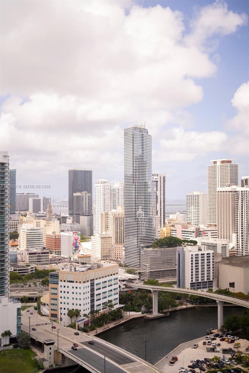 88 SW 7th St , Unit 2712, Miami, FL 33130 Photo