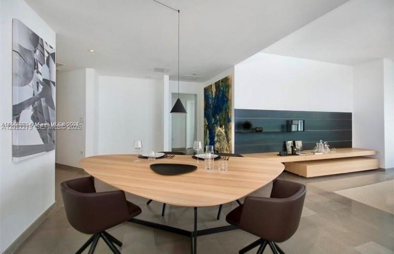 88 SW 7th St , Unit 2712, Miami, FL 33130 Photo
