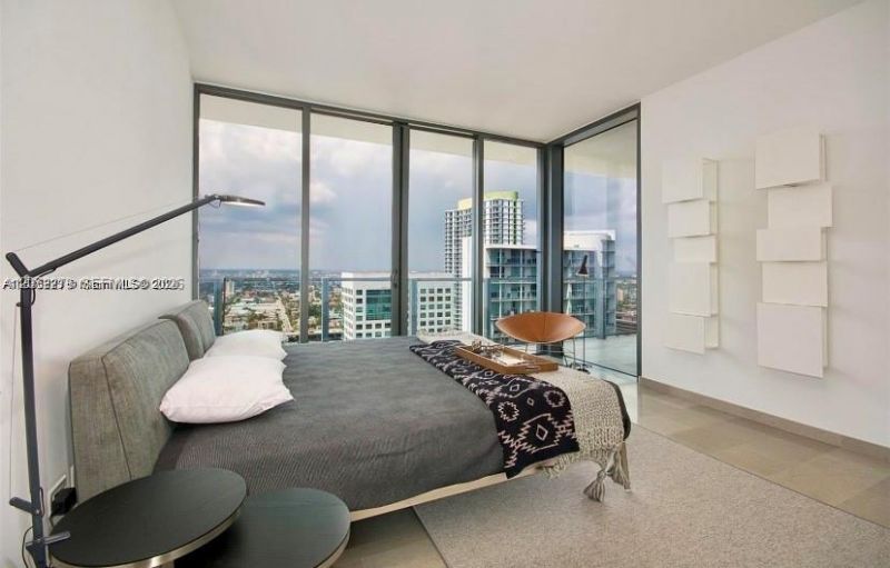 88 SW 7th St , Unit 2712, Miami, FL 33130 Photo