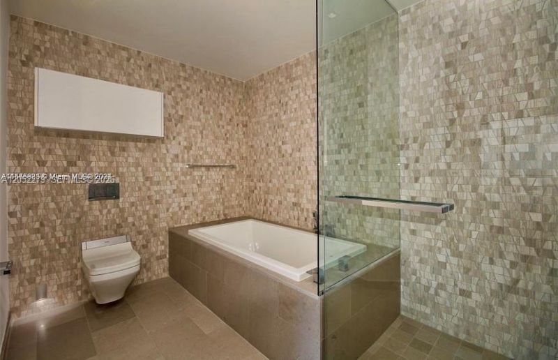88 SW 7th St , Unit 2712, Miami, FL 33130 Photo