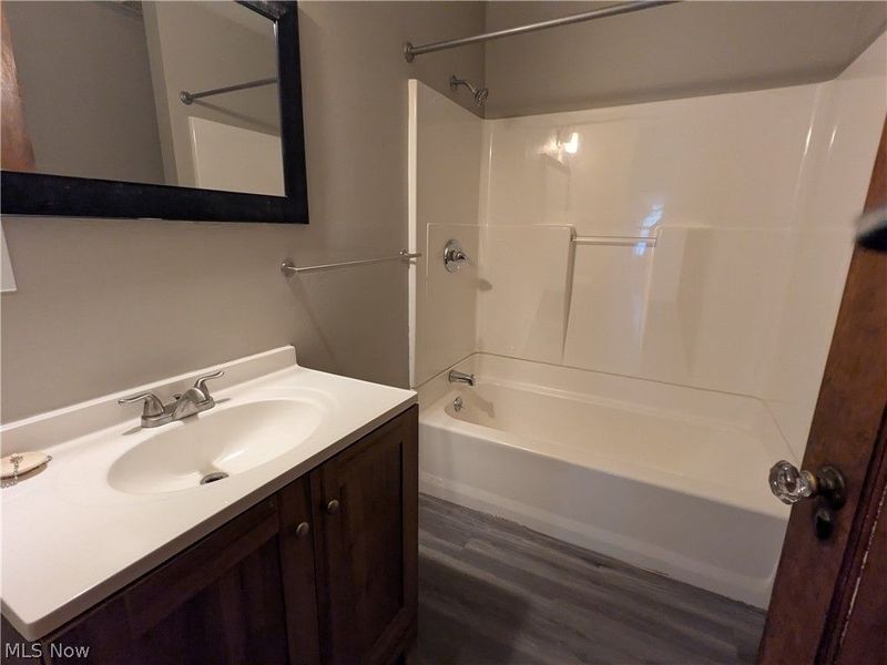 2965 E Derbyshire Road, Cleveland Heights, OH 44118 Photo 14