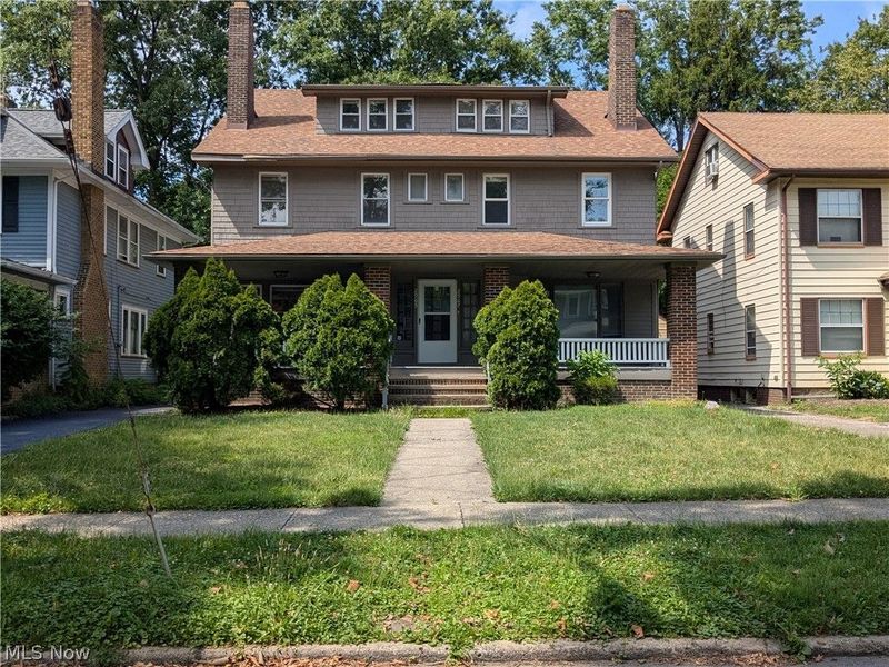 2965 E Derbyshire Road, Cleveland Heights, OH 44118 Photo 2