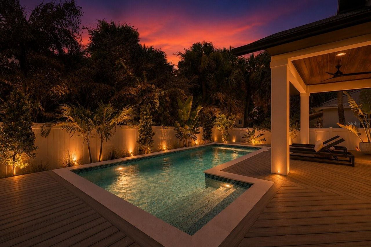 813 E 1st Avenue, New Smyrna Beach, FL 32169 Photo