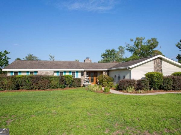 97 Andrea, Baxley, GA 31512