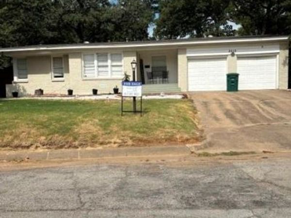 2512 Malcolm Street, Fort Worth, TX 76112