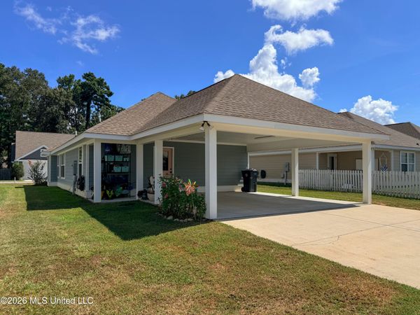 326 Mount Pleasant Drive, Hattiesburg, MS 39402