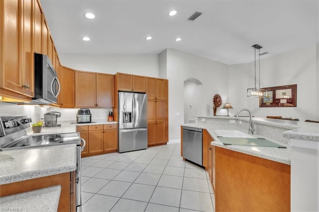 9276 Aviano Dr , Unit 202, Fort Myers, FL 33913 Photo