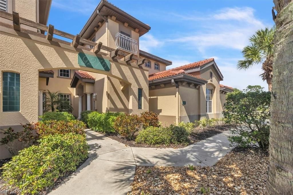 9276 Aviano Dr , Unit 202, Fort Myers, FL 33913 Photo