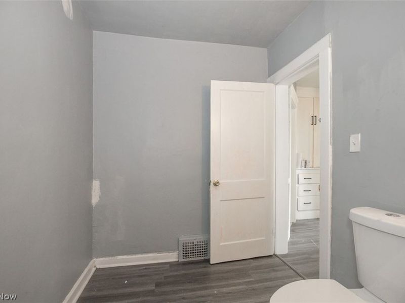 374 E 124th Street, Cleveland, OH 44108 Photo 16