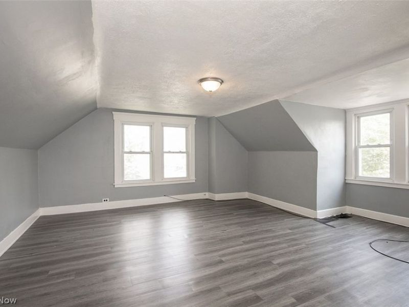 374 E 124th Street, Cleveland, OH 44108 Photo 24