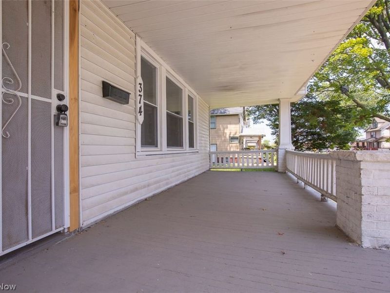 374 E 124th Street, Cleveland, OH 44108 Photo 4