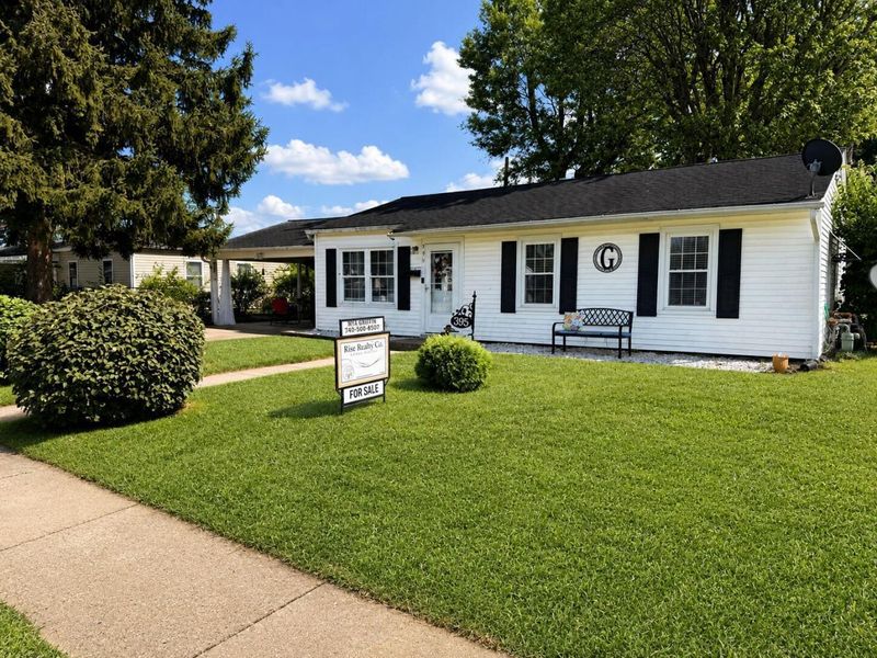 395 Sunnyview Drive , Circleville, OH 43113 Photo 1