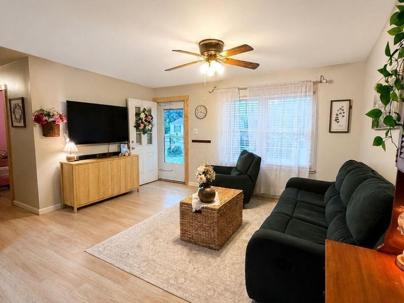 395 Sunnyview Drive , Circleville, OH 43113 Photo 4