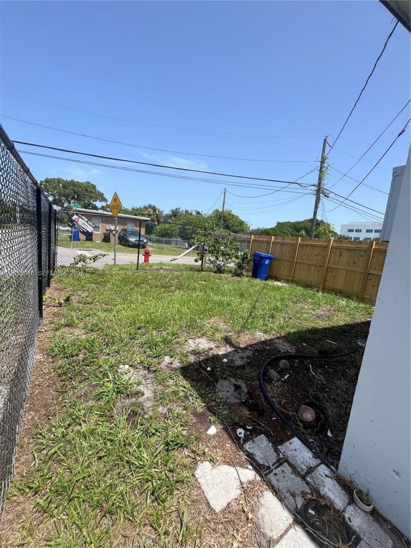 1430 NW 7th St , Fort Lauderdale, FL 33311 Photo