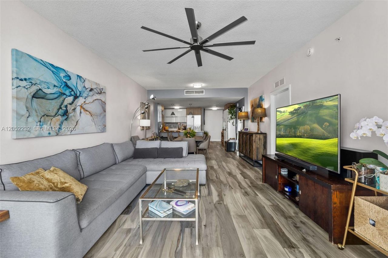 600 NE 27th St , Unit 2202, Miami, FL 33137 Photo