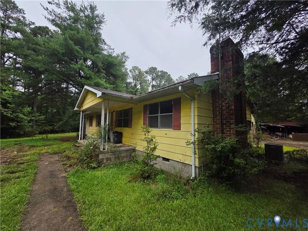 17840 New Kent Highway , Barhamsville, VA 23011