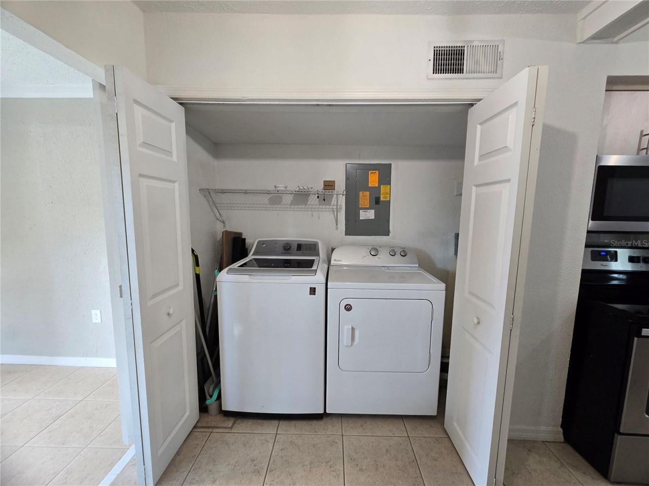 6001 Cedar Street Ne, Saint Petersburg, FL 33703 Photo