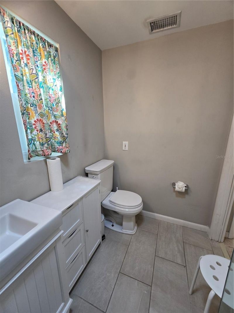 6001 Cedar Street Ne, Saint Petersburg, FL 33703 Photo