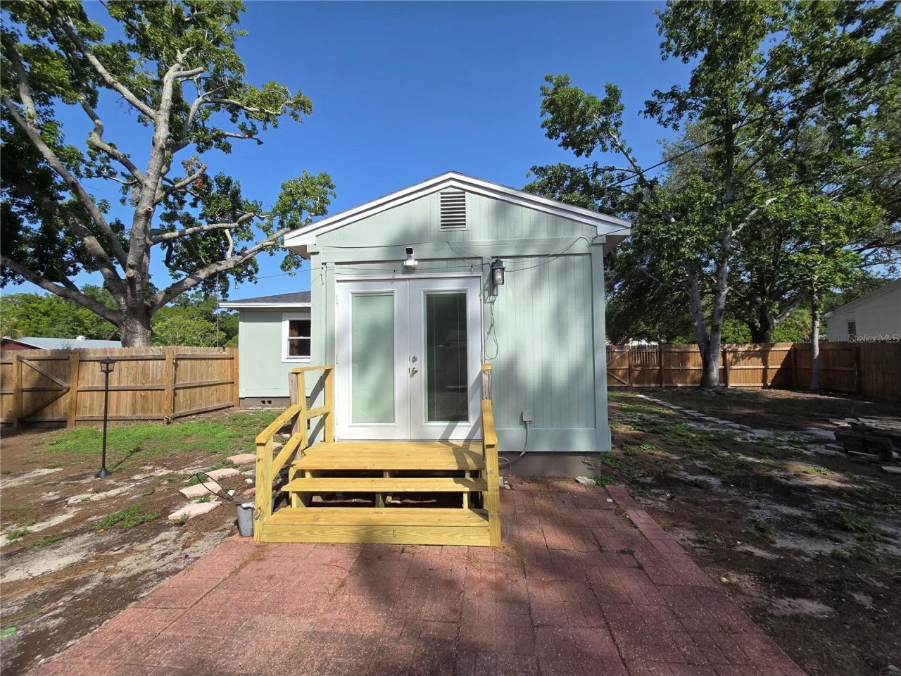 6001 Cedar Street Ne, Saint Petersburg, FL 33703 Photo