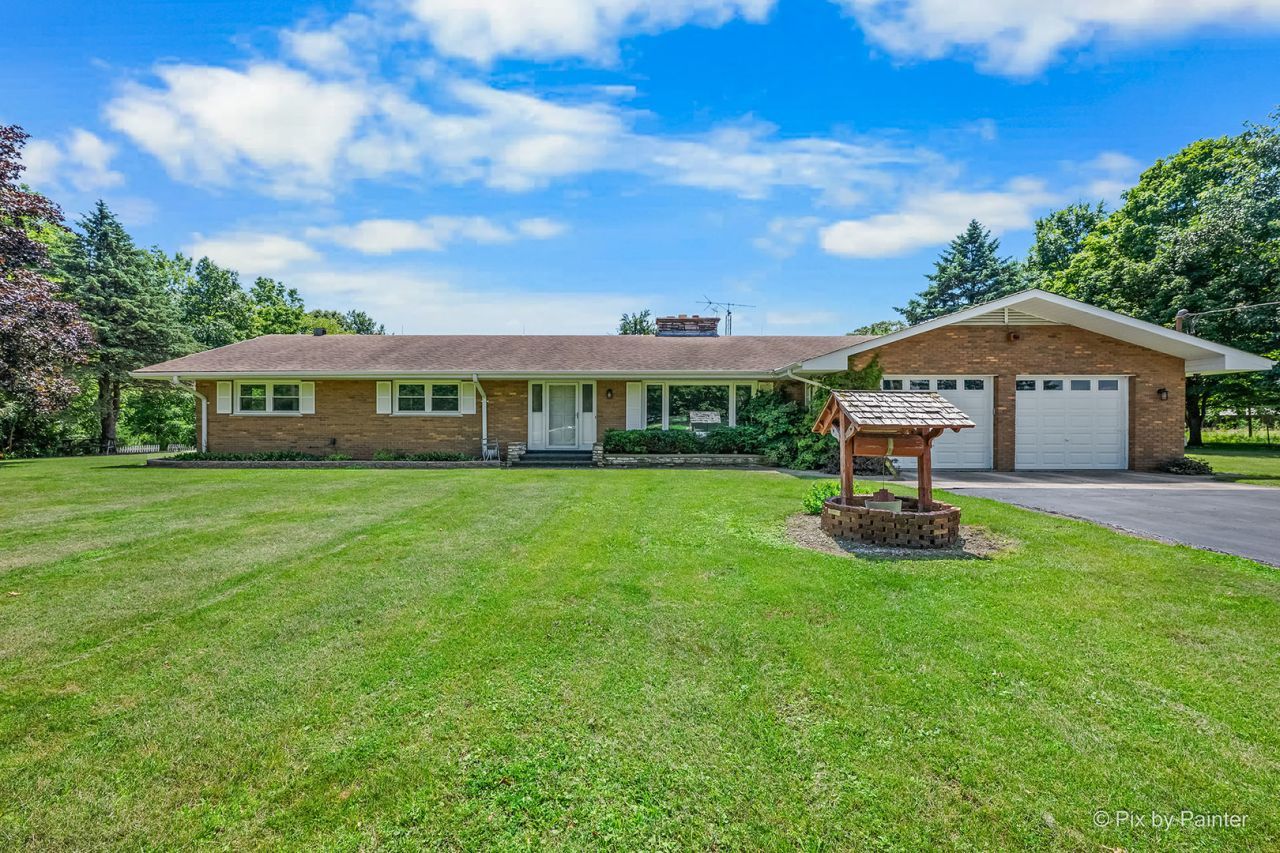 42W979 Main Street Road, Elburn, IL 60119