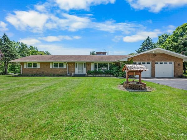 42W979 Main Street Road , Elburn, IL 60119