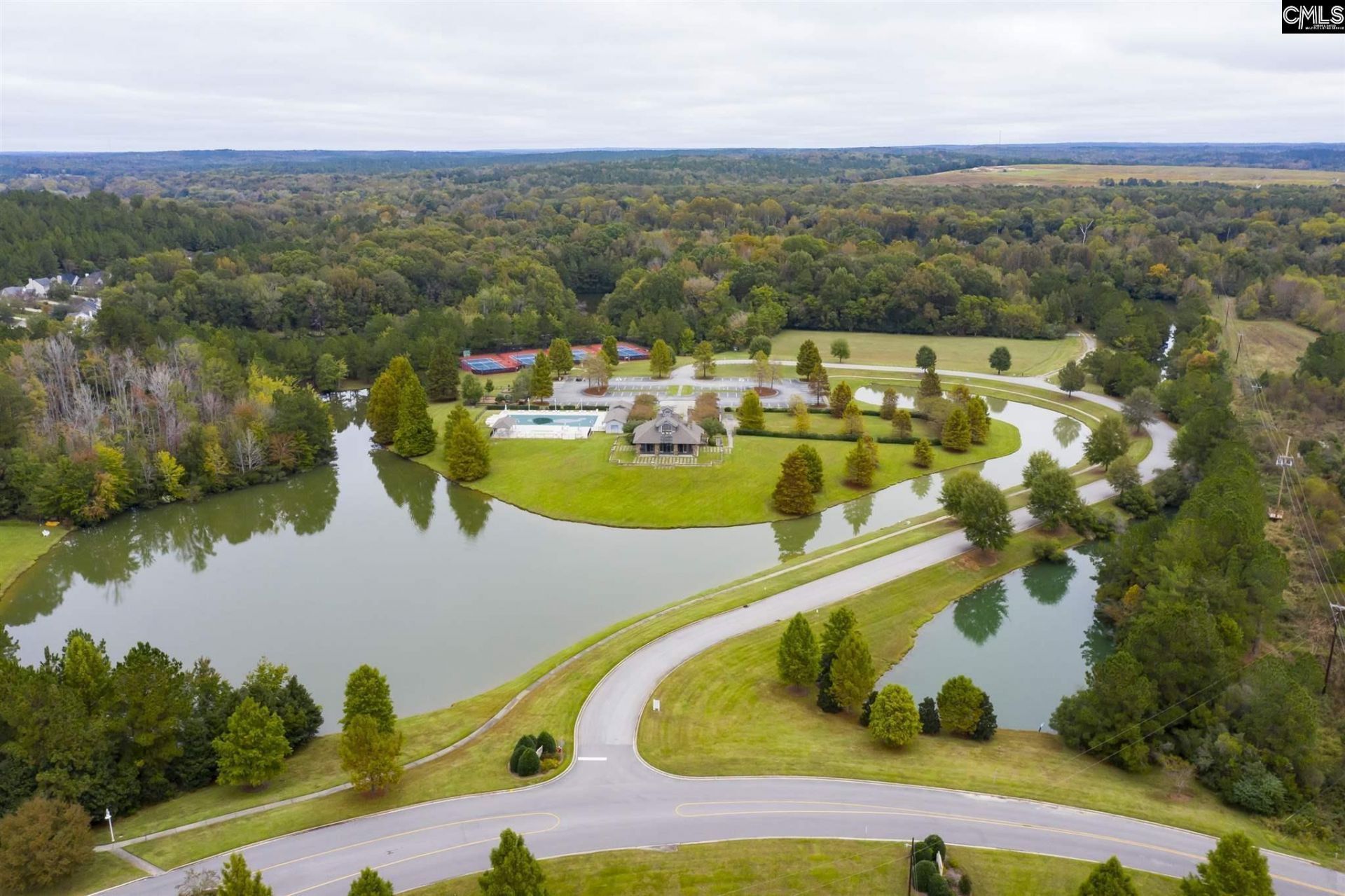 10 Fairlake Court  Photo 6