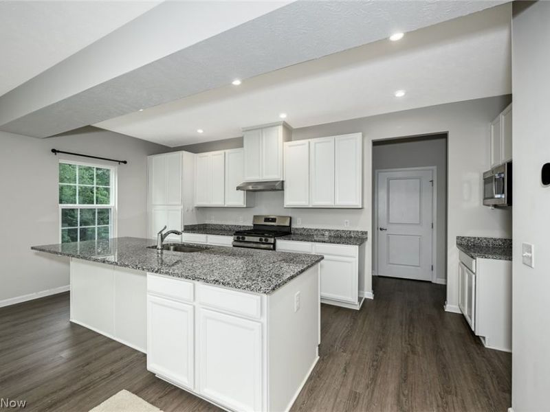 8728 Mavis Trail, Streetsboro, OH 44241 Photo 5