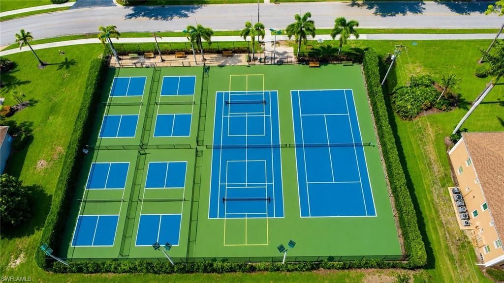 2888 W Crown Pointe Blvd, Naples, FL 34112 Photo