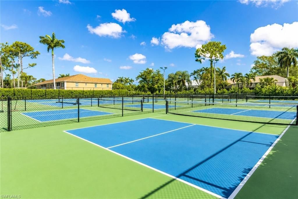2888 W Crown Pointe Blvd, Naples, FL 34112 Photo