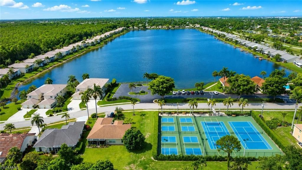 2888 W Crown Pointe Blvd, Naples, FL 34112 Photo