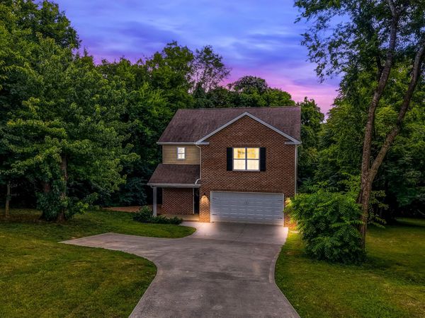 327 Brown School Rd, Maryville, TN 37804