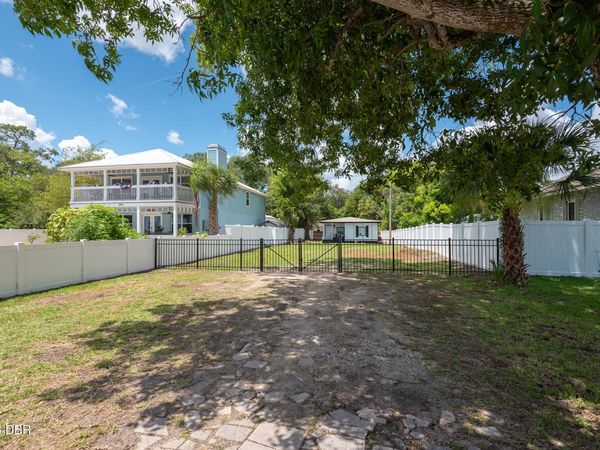 1438 Riverside Drive, Holly Hill, FL 32117