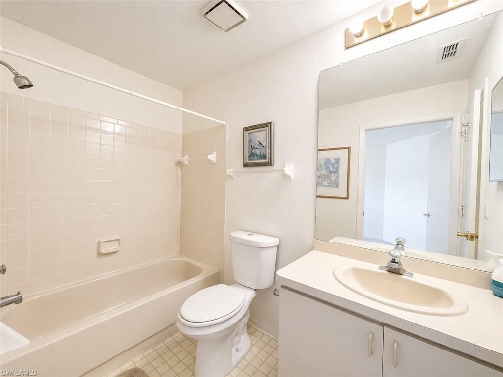 8041 S Woods Cir , Unit 14, Fort Myers, FL 33919 Photo