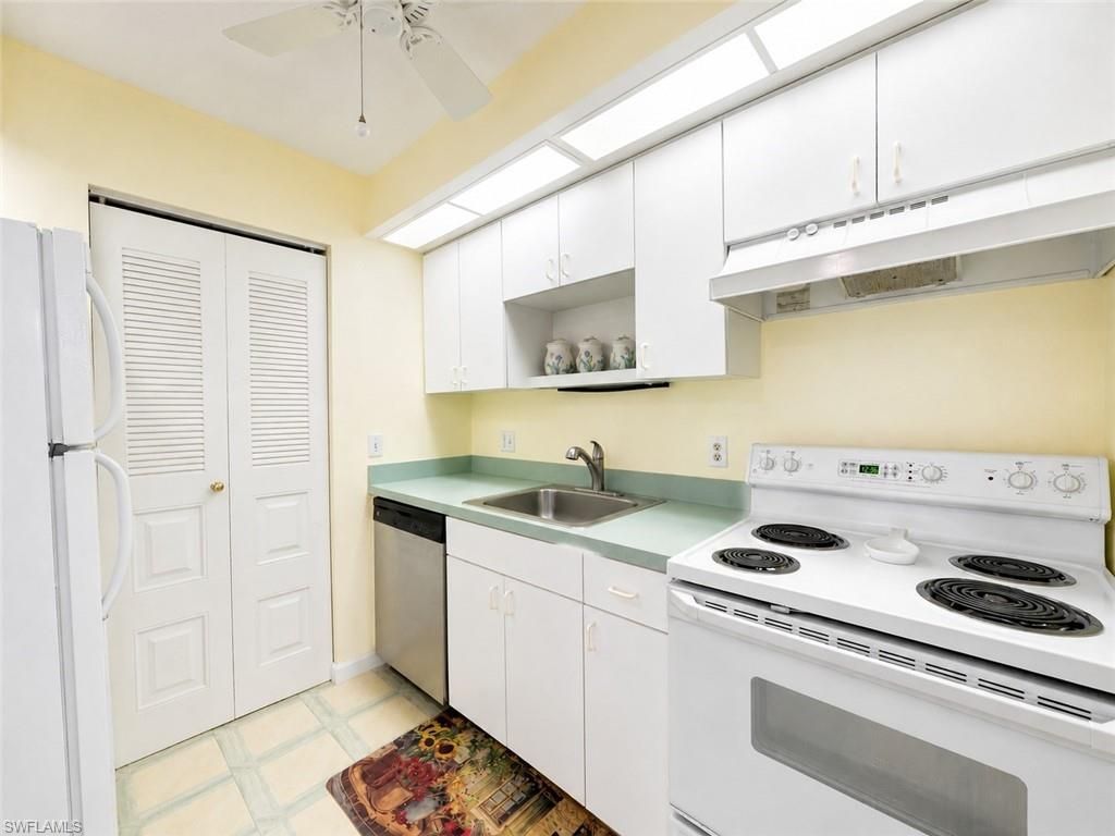 8041 S Woods Cir , Unit 14, Fort Myers, FL 33919 Photo