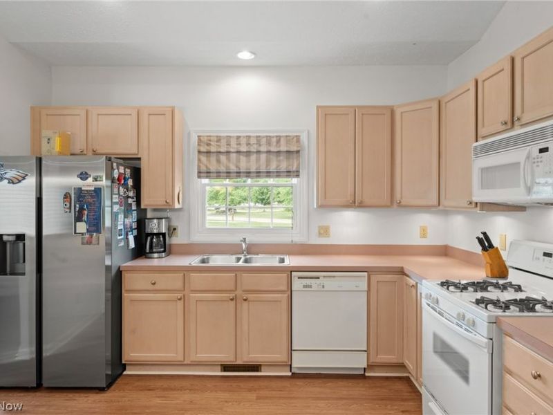 4250 Reserve Way, Avon, OH 44011 Photo 14
