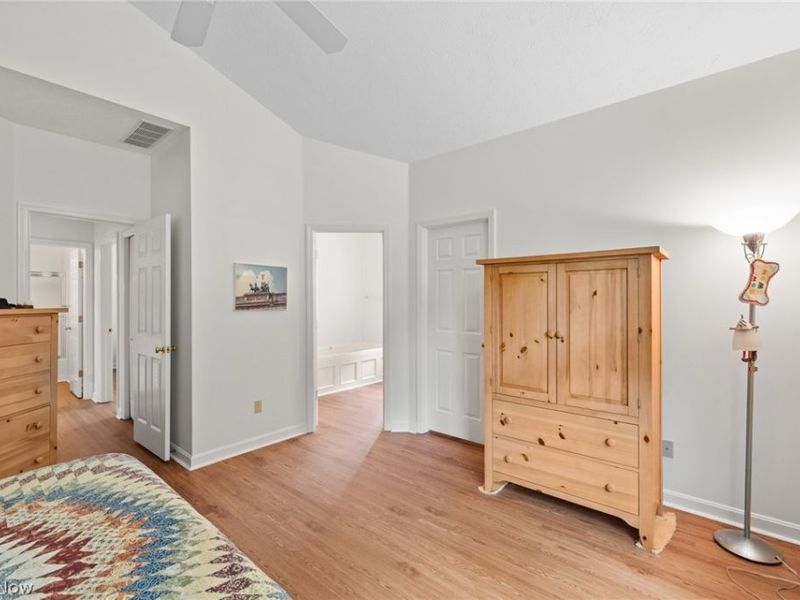 4250 Reserve Way, Avon, OH 44011 Photo 17