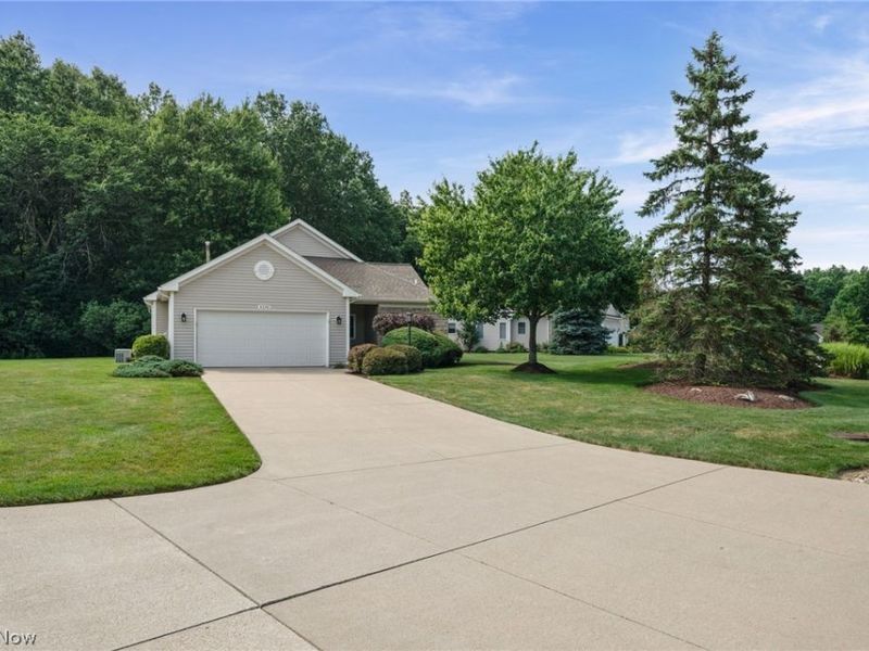 4250 Reserve Way, Avon, OH 44011 Photo 2