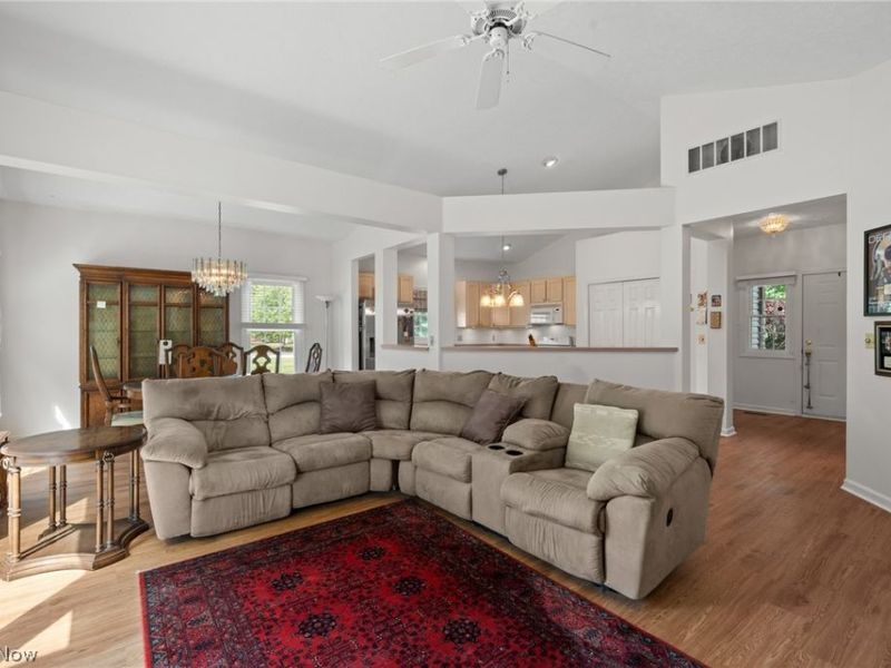 4250 Reserve Way, Avon, OH 44011 Photo 9