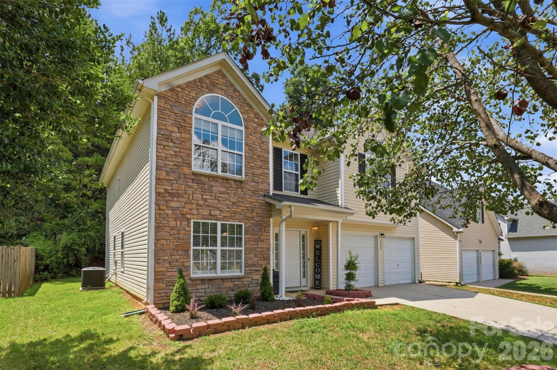 4923 Eagle Creek Drive, Charlotte, NC 28269 Main Photo