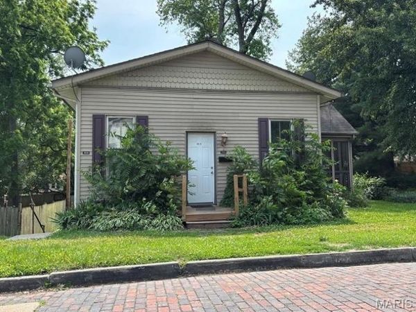 202 Wabash Avenue, Belleville, IL 62220