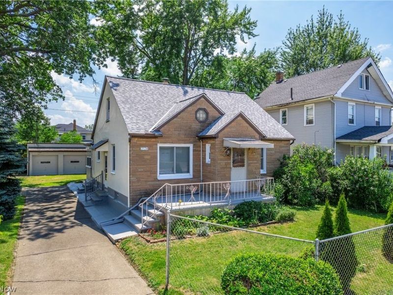 2124 E 28th Street, Lorain, OH 44055 Photo 2
