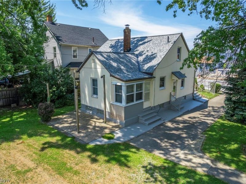 2124 E 28th Street, Lorain, OH 44055 Photo 4